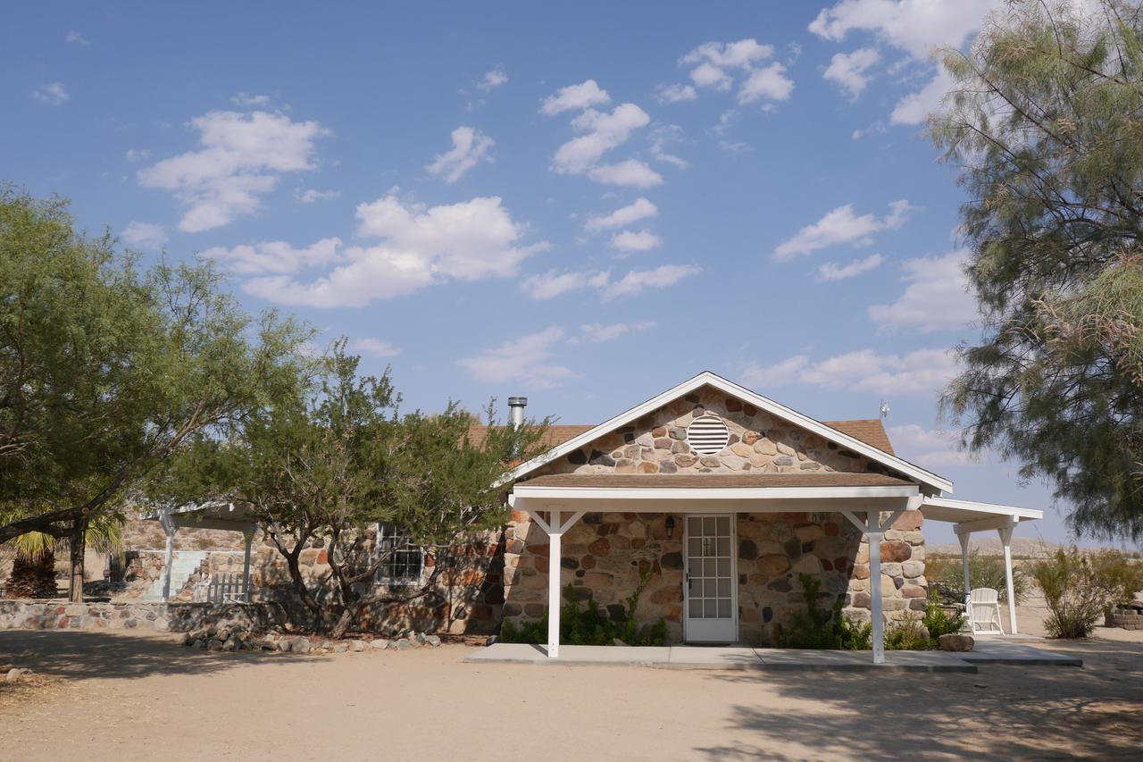 Campbell House Hotel Twentynine Palms Buitenkant foto