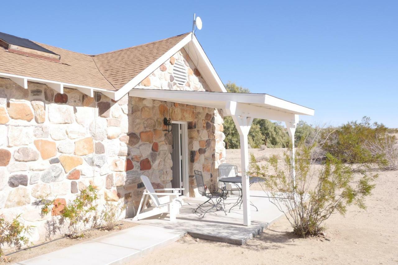 Campbell House Hotel Twentynine Palms Buitenkant foto